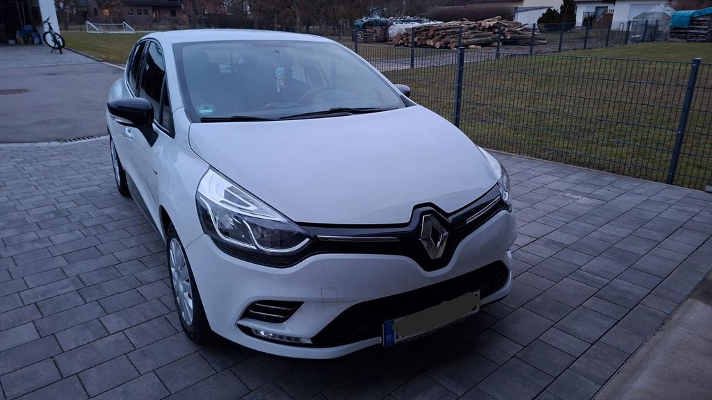 Renault Clio 49.000 km 6.900 &euro; Sontheim 89567