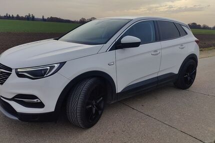 Opel Grandland (X) 115.000 km 15.100 &euro; Laupheim 88471