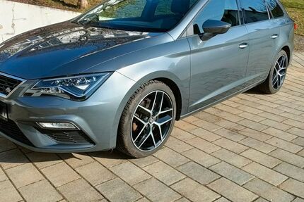 Seat Leon 104.000 km 14.500 &euro; Ehingen 89584