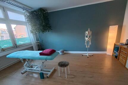 Biete RaumbeteiligungPraxisraum für BehandlungenKurse zimmer