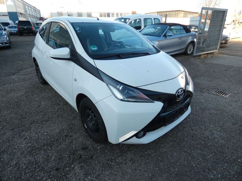 Aygo (X)