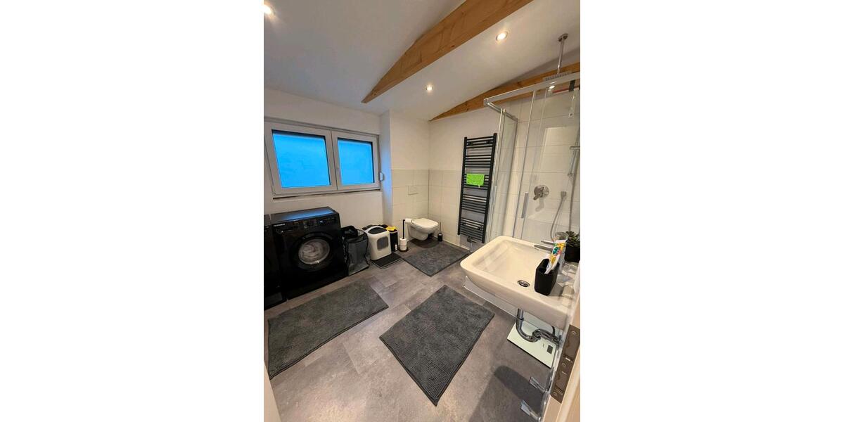 Etagenwohnung Holzheim - 3 Zimmer, 80 m&sup2;, 1.000&euro; | Angebot:24865811