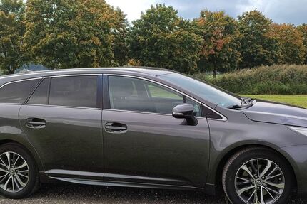 Toyota Avensis 121.150 km 12.900 &euro; Dietenheim 89165