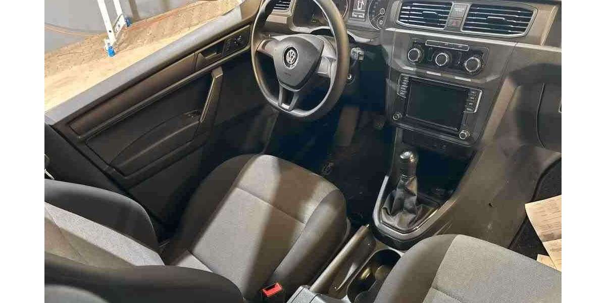 VW Caddy 17.850 km 16.555 € Kuchen 73329