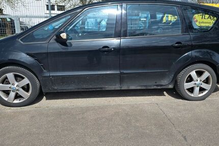 Ford S-Max 215.000 km 3.800 &euro; Langenau 89129