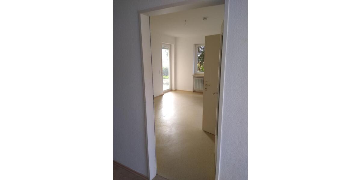 Erdgeschoßwohnung Kötz - 4 Zimmer, 120 m&sup2;, 1.300&euro; | Angebot:25589285