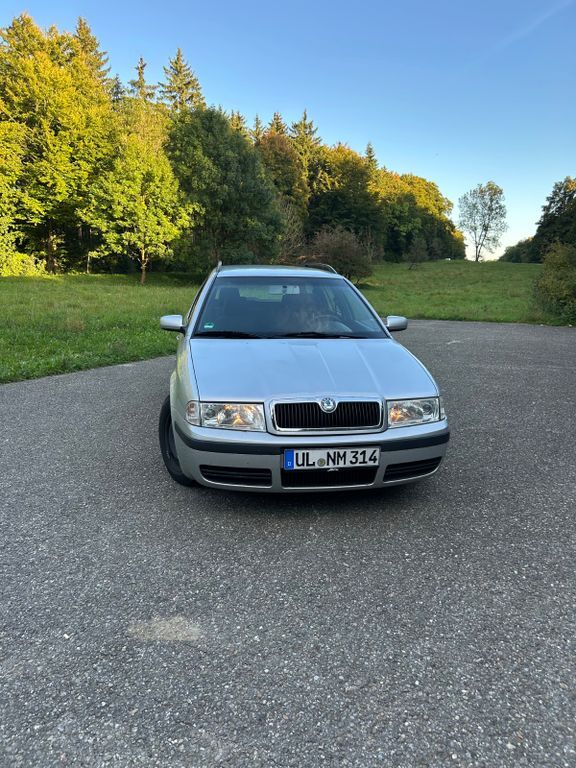Skoda Octavia 178.000 km 2.200 € Weidenstetten 89197