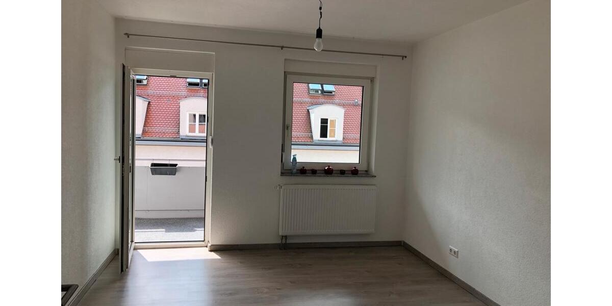 Etagenwohnung Neu-Ulm Ludwigsfeld - 3.5 Zimmer, 80 m&sup2;, 1.220&euro; | Angebot:26238607