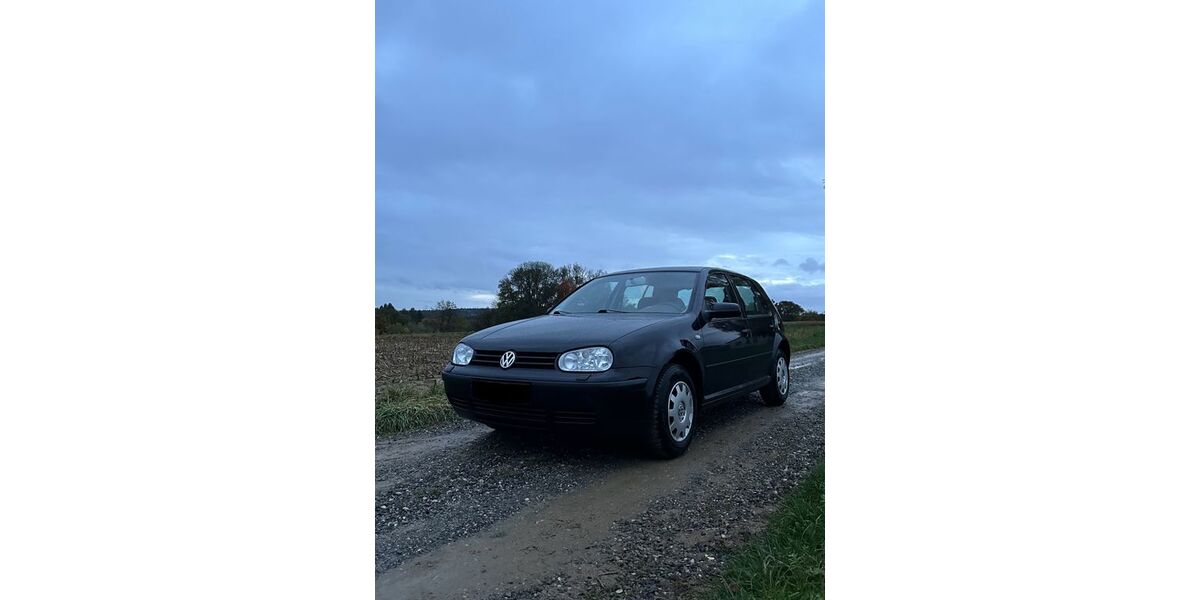 VW Golf 150.712 km 2.880 &euro; Senden 89250