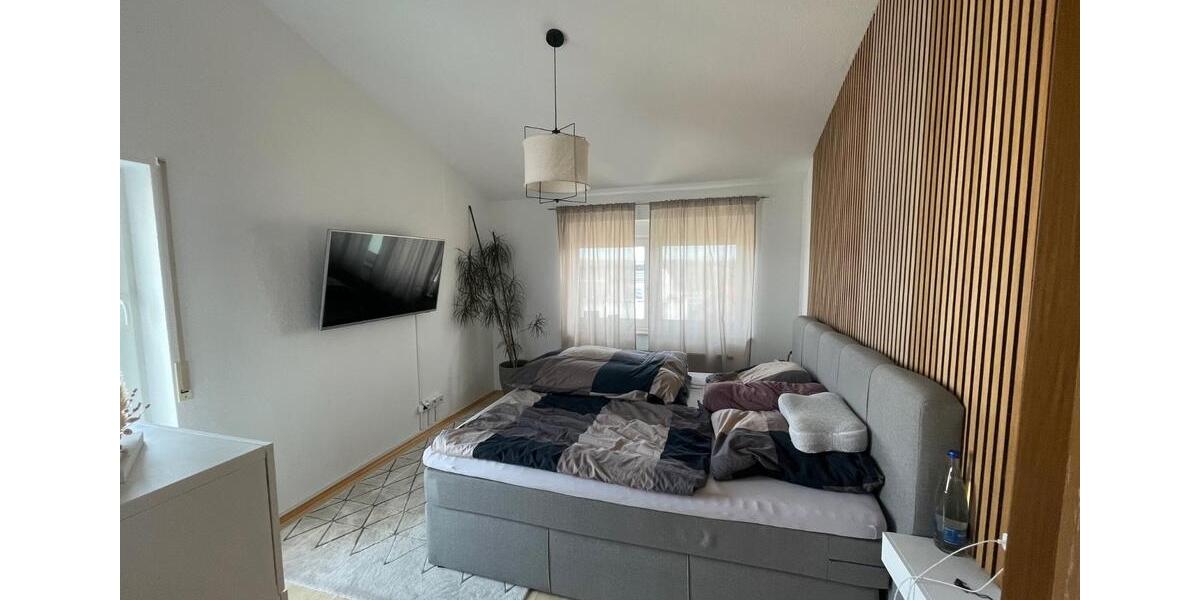 Dachgeschoßwohnung Laichingen - 5 Zimmer, 119 m&sup2;, 1.000&euro; | Angebot:26645507