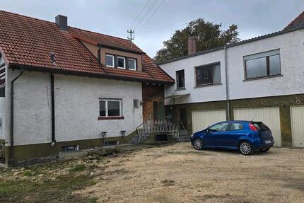 3 Familien Haus mit grosse Grundstück 11 zimmer