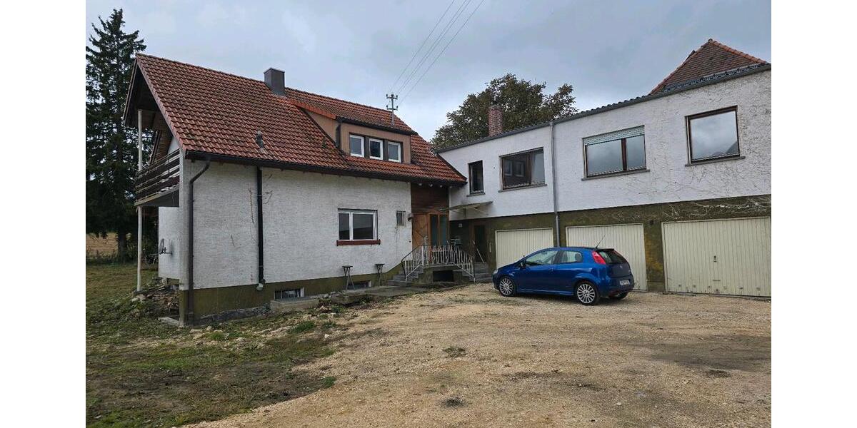 3 Familien Haus mit grosse Grundstück 11 zimmer