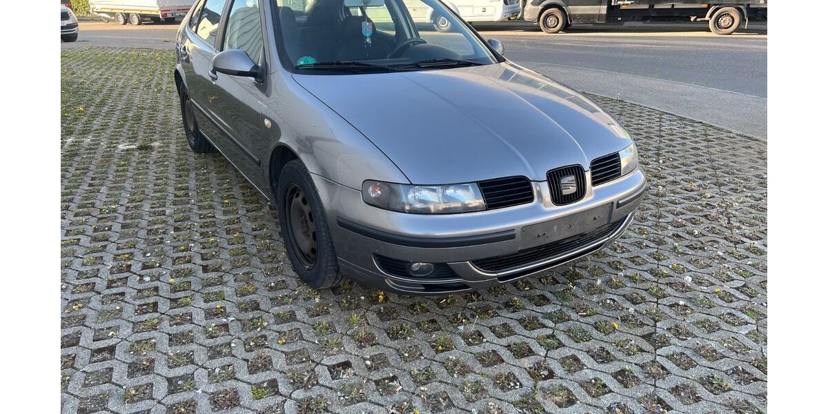 Seat Leon 314.409 km 2.599 &euro; Ulm 89075
