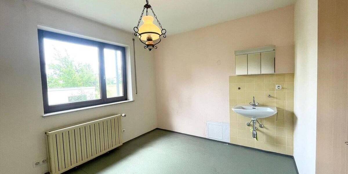 Einfamilienhaus Bernstadt - 8 Zimmer, 185 m&sup2;, 495.000&euro; | Angebot:26807385