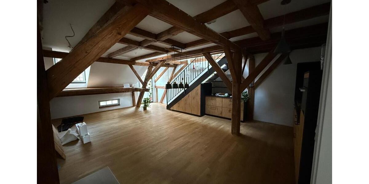 Dachgeschoßwohnung Weißenhorn - 3 Zimmer, 95 m&sup2;, 1.570&euro; | Angebot:26115400