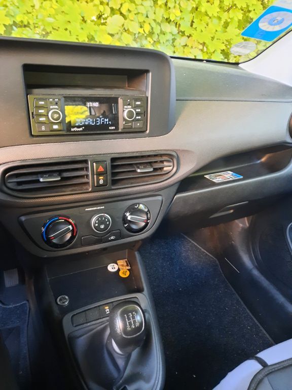 i10