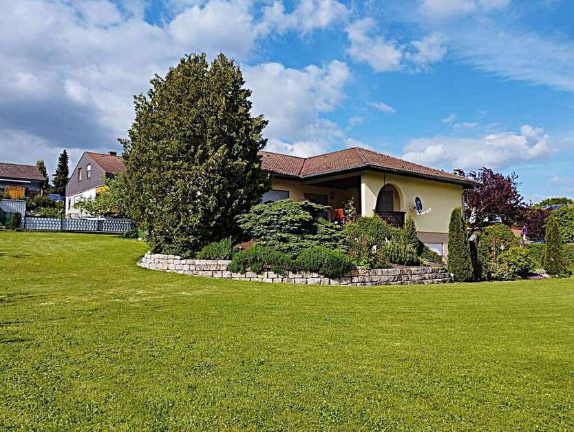 Haus zum Kaufen in Langenau 610.000 € 175 m²