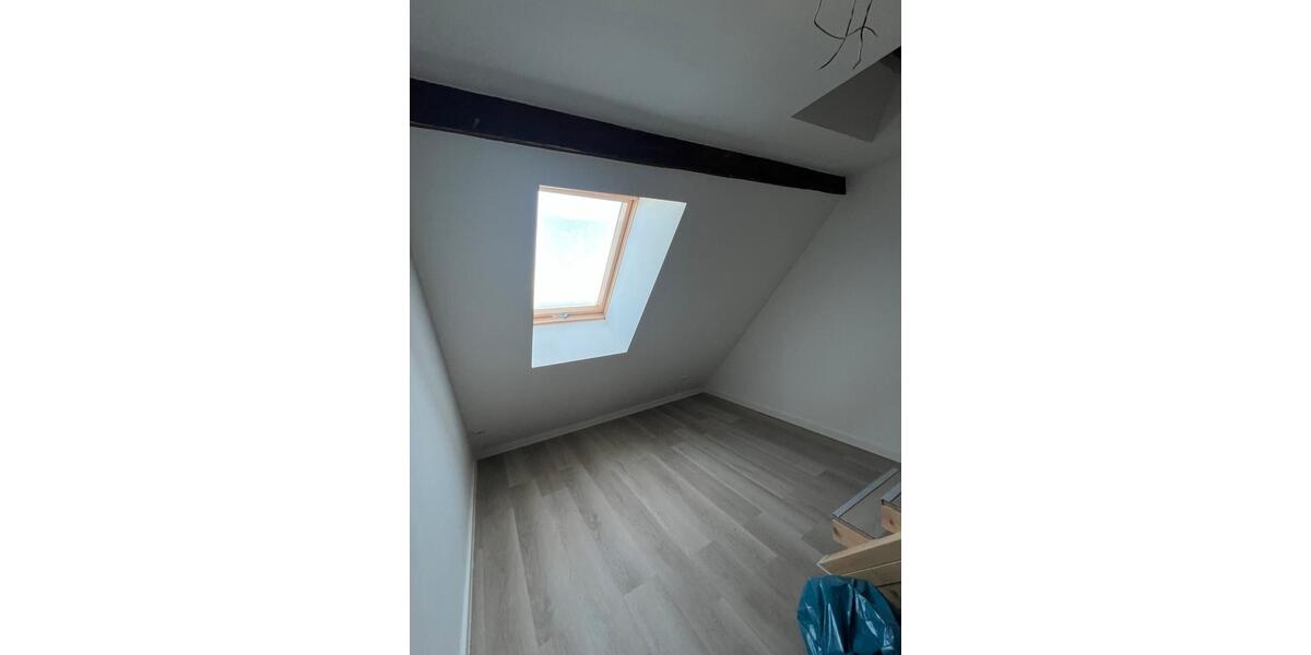 Dachgeschoßwohnung Langenau - 2 Zimmer, 24 m&sup2;, 900&euro; | Angebot:25980503