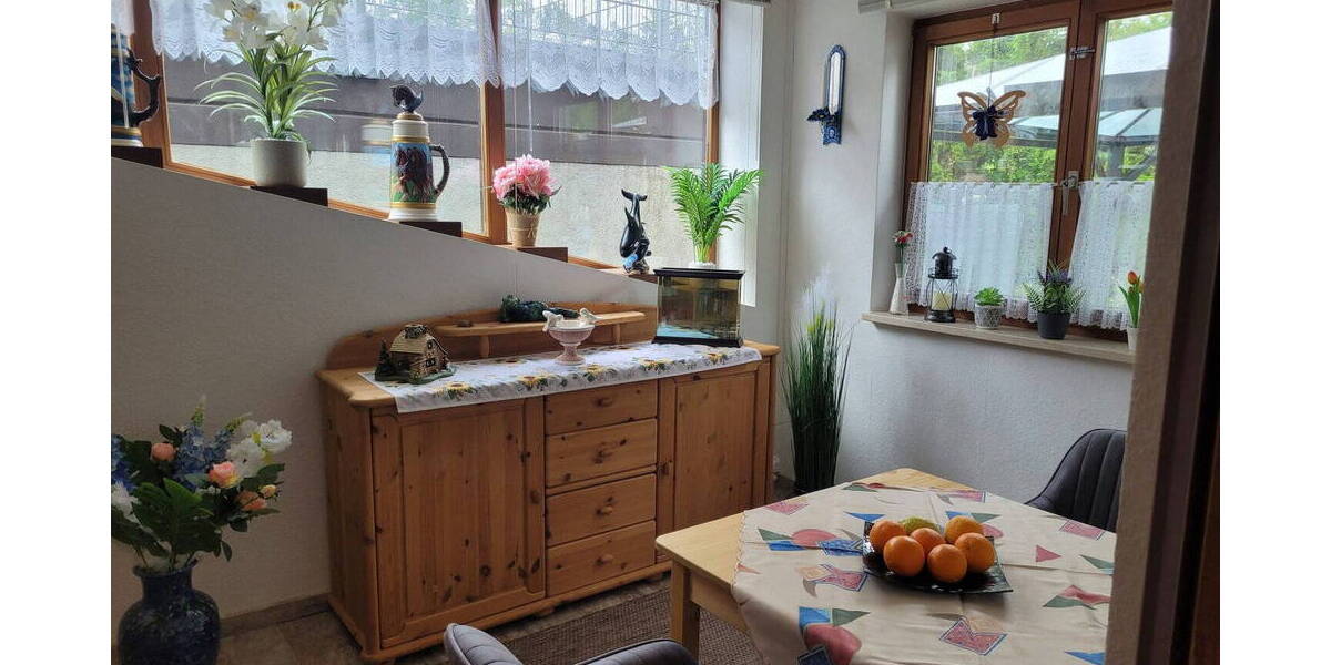 Etagenwohnung Ichenhausen - 3 Zimmer, 77 m&sup2;, 235.000&euro; | Angebot:26763652