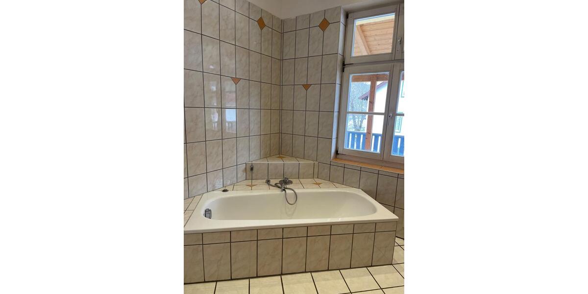 Etagenwohnung Blaubeuren - 3.5 Zimmer, 123 m&sup2;, 1.340&euro; | Angebot:26221314