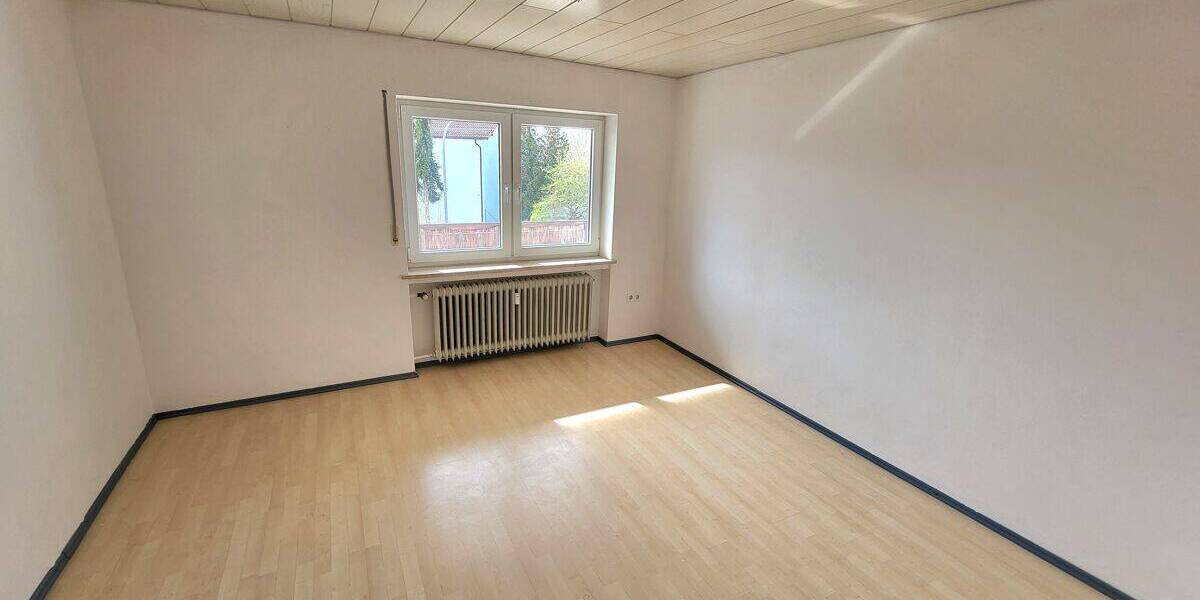 Etagenwohnung Nersingen - 3 Zimmer, 82 m&sup2;, 250.000&euro; | Angebot:26105547