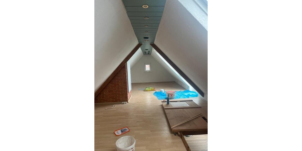 Dachgeschoßwohnung Illerrieden - 3 Zimmer, 58 m&sup2;, 1.100&euro; | Angebot:24936952