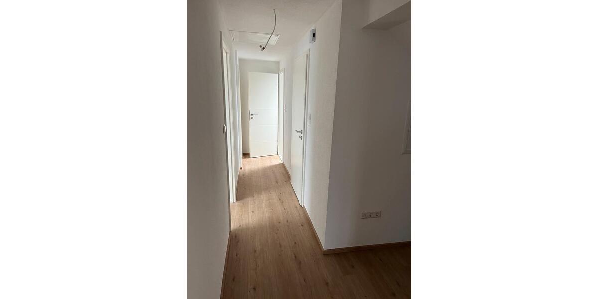 Dachgeschoßwohnung Dietenheim - 3 Zimmer, 60 m&sup2;, 740&euro; | Angebot:26432815