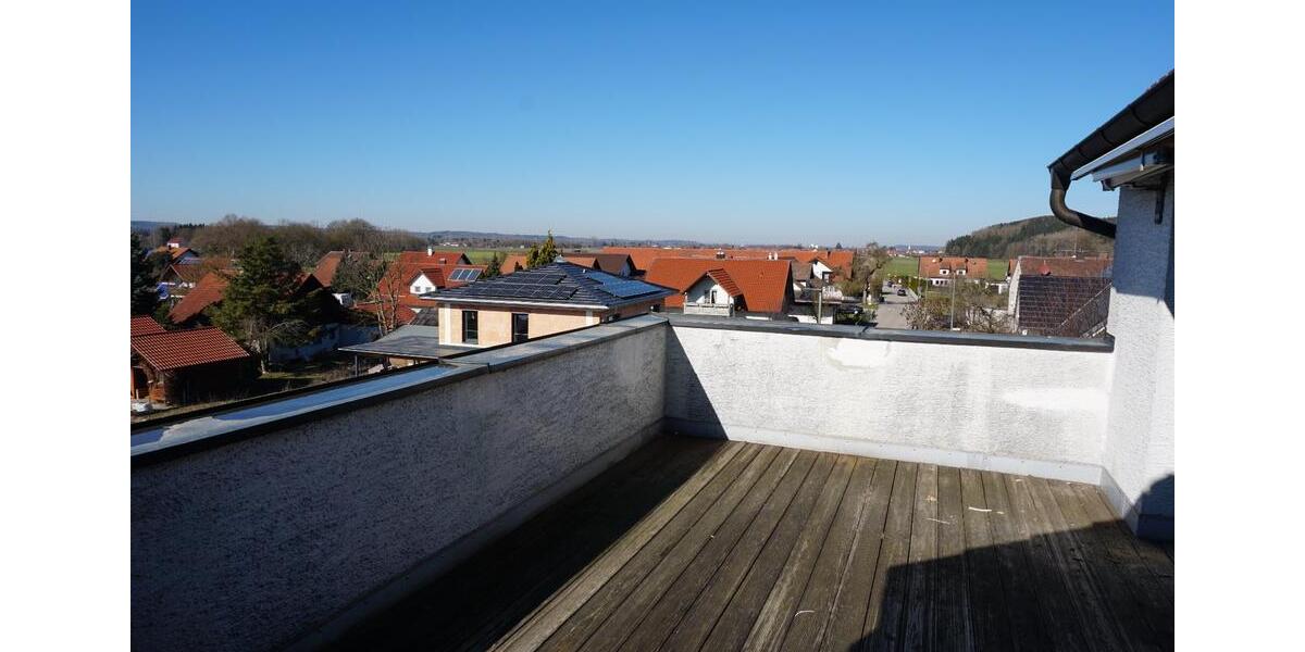 Dachgeschoßwohnung Altenstadt - 5 Zimmer, 160 m&sup2;, 1.388&euro; | Angebot:24862162