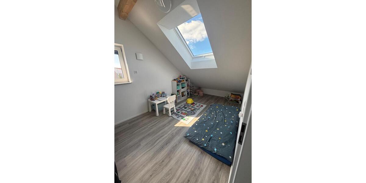 Dachgeschoßwohnung Laichingen - 4 Zimmer, 95 m&sup2;, 1.150&euro; | Angebot:26662138