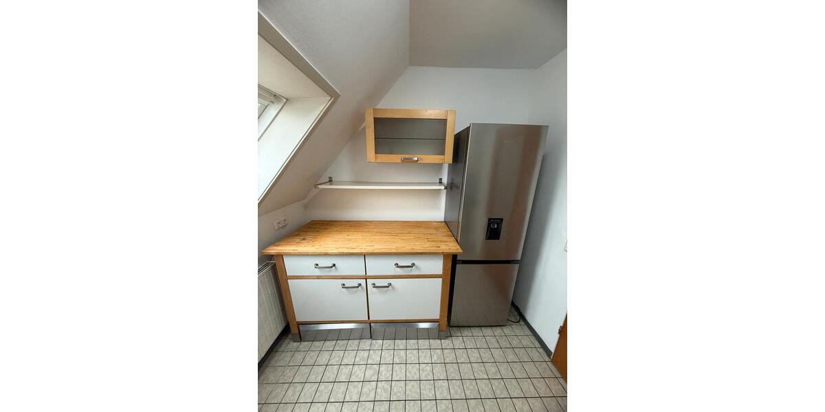 Dachgeschoßwohnung Neu-Ulm Ludwigsfeld - 1 Zimmer, 14 m&sup2;, 360&euro; | Angebot:24842942