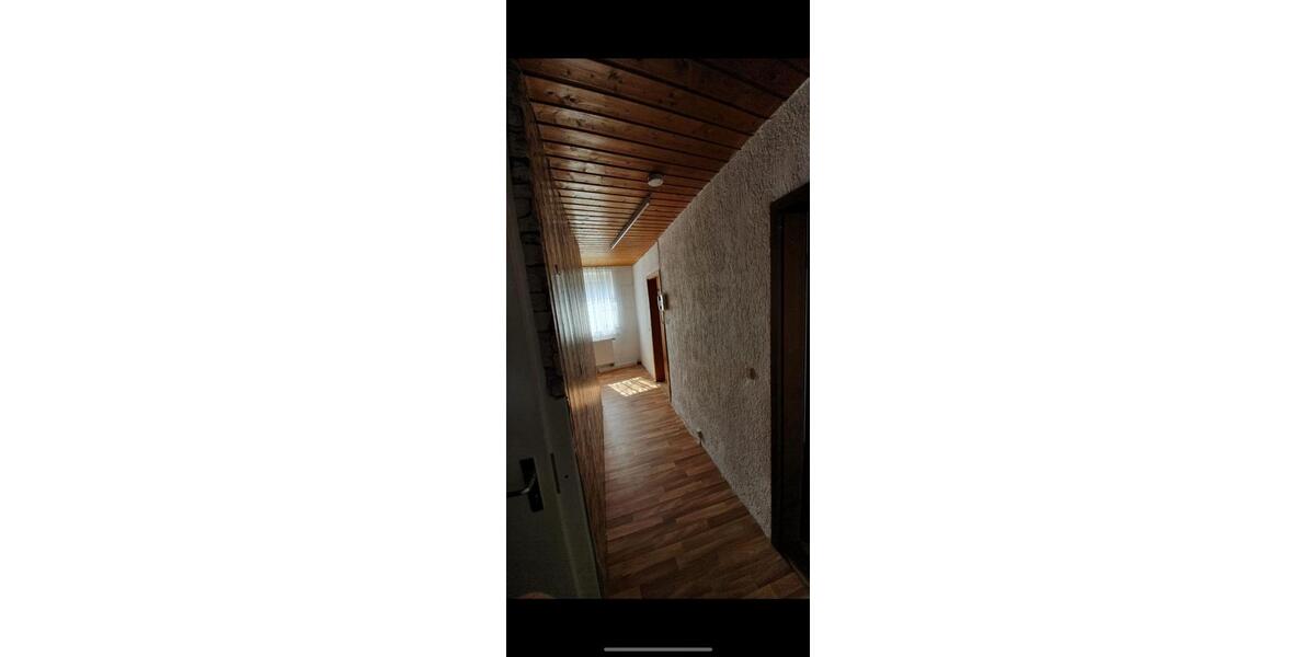 Etagenwohnung Ichenhausen - 3 Zimmer, 80 m&sup2;, 850&euro; | Angebot:26579855