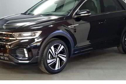 VW T-Roc 9.000 km 38.980 € Blaubeuren 89143