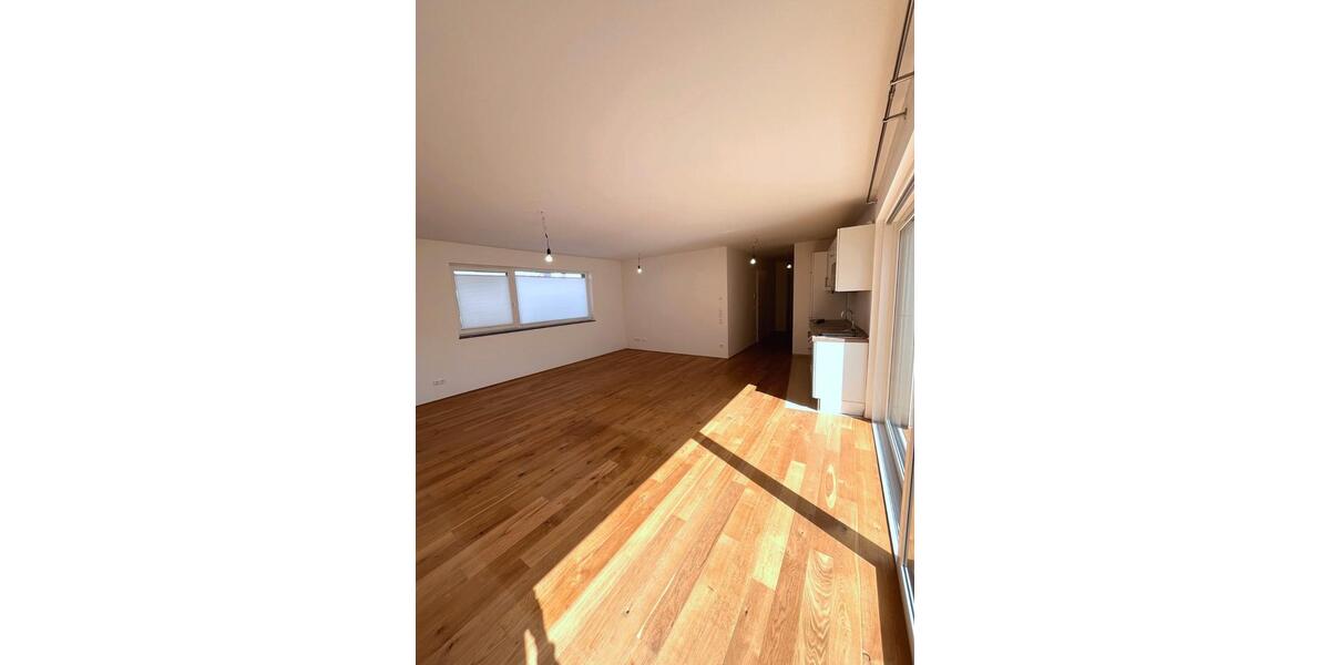 Erdgeschoßwohnung Illertissen - 2 Zimmer, 76 m&sup2;, 1.100&euro; | Angebot:24983358