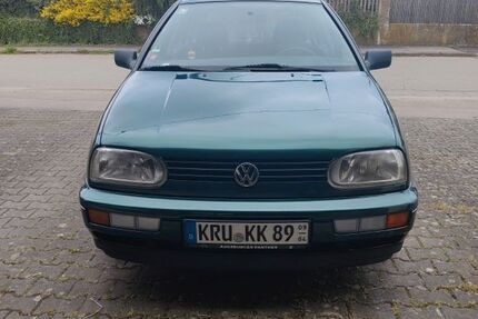 VW Golf 175.000 km 1.350 € Bibertal 89346