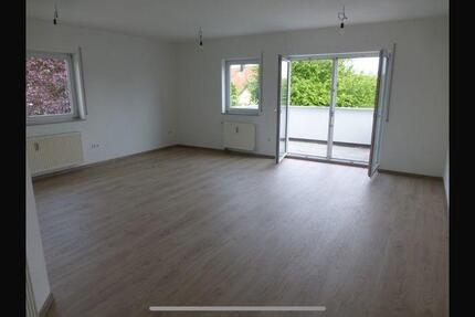 Zentrumsnahe, helle 3-Zimmer-Wohnung mit EBK und Balkon 3 zimmer