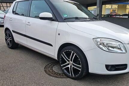 Skoda Fabia 149.852 km 4.490 € Geislingen an der Steige 73312
