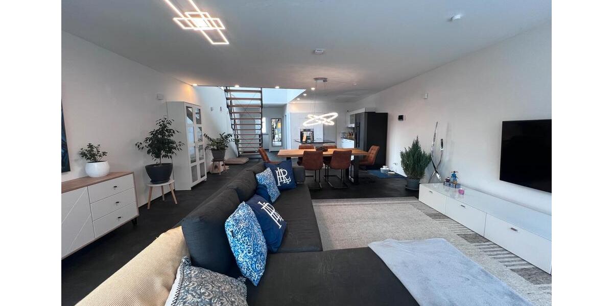 Villa Neu-Ulm Ludwigsfeld - 4 Zimmer, 140 m&sup2;, 1.200.000&euro; | Angebot:26521374