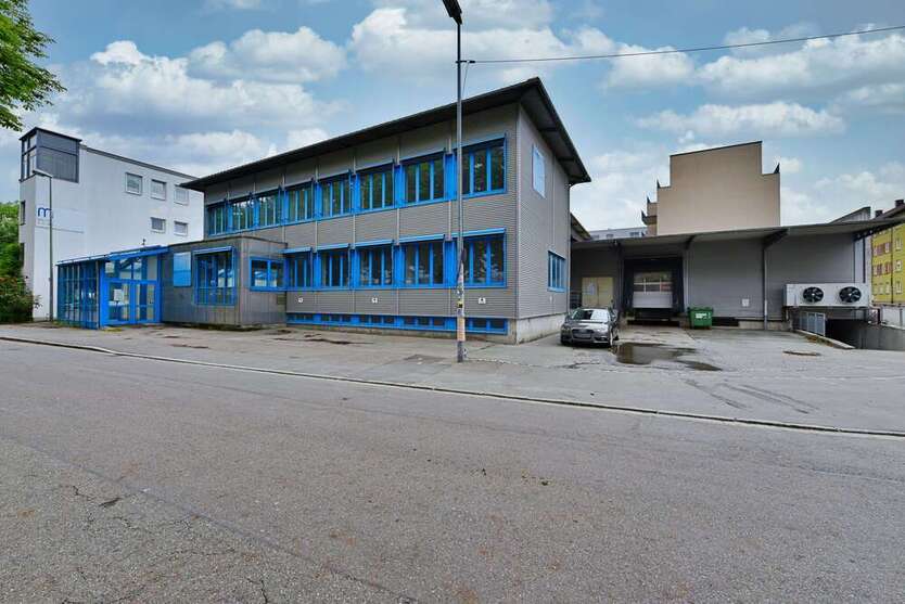 Halle in Ulm 10.000 € 2094 m²