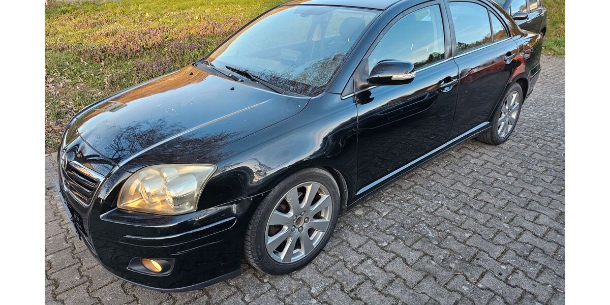 Toyota Avensis 215.000 km 3.490 &euro; Herbrechtingen 89542