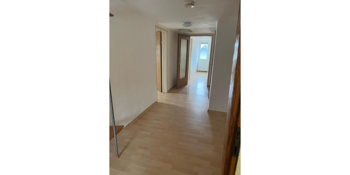 Dachgeschoßwohnung Elchingen Oberelchingen - 3 Zimmer, 60 m&sup2;, 950&euro; | Angebot:26327209