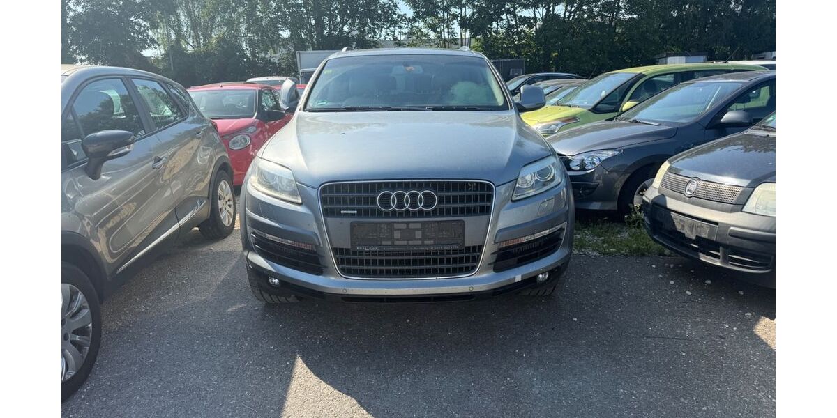 Audi Q7 239.000 km 7.200 &euro; Neu-Ulm 89231