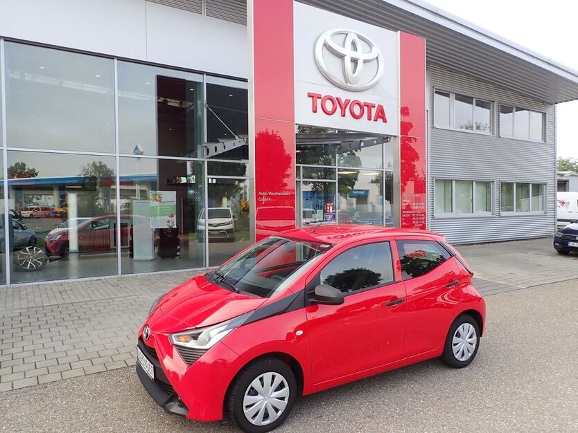 Toyota Aygo (X) 17.035 km 9.950 € Neu-Ulm 89231