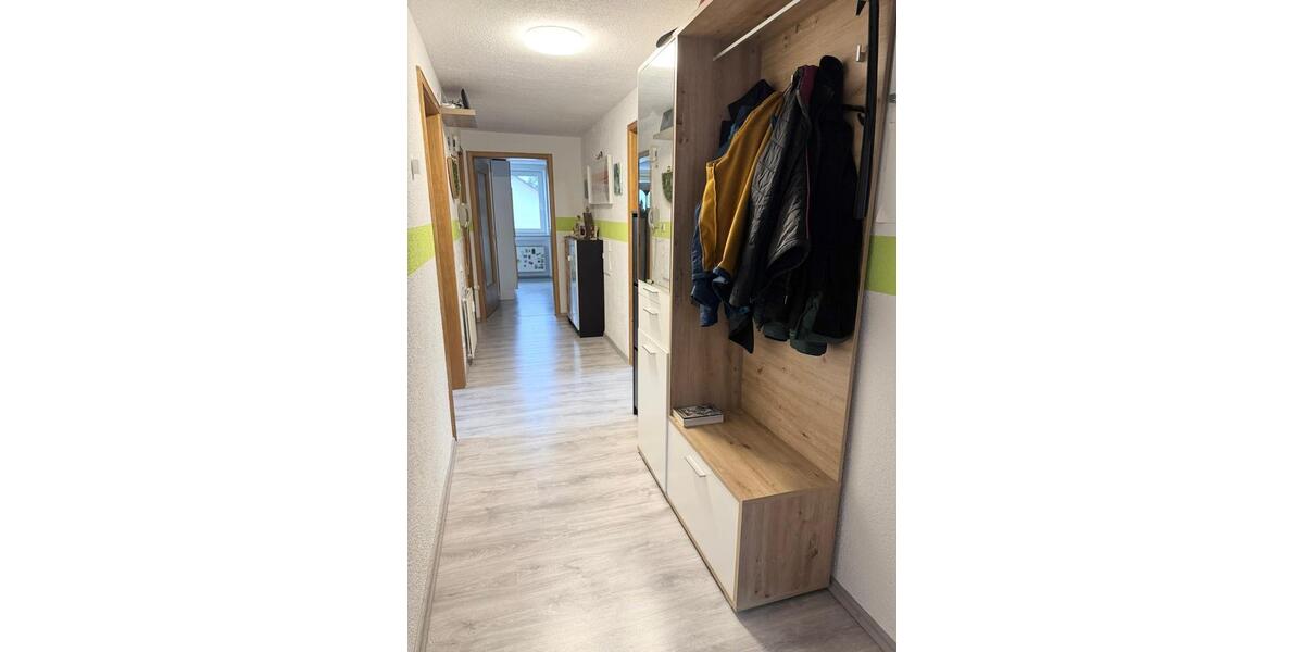 Dachgeschoßwohnung Illertissen - 3.5 Zimmer, 74 m&sup2;, 255.000&euro; | Angebot:26151779