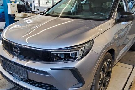 Opel Grandland (X) 80.100 km 19.990 &euro; Neu-Ulm 89231