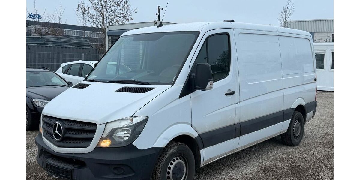 Mercedes-Benz Sprinter 236.000 km 8.990 &euro; Nersingen 89278