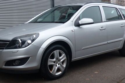 Opel Astra 167.000 km 3.799 € Neu-Ulm 89231