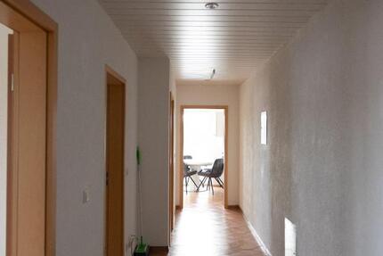 3-Zimmer-Dachgeschosswohnung in Laupheim-Schlatt - Miete 3 zimmer