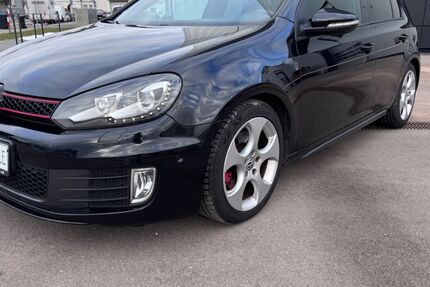 VW Golf 211.000 km 6.900 &euro; neu-ulm 89231