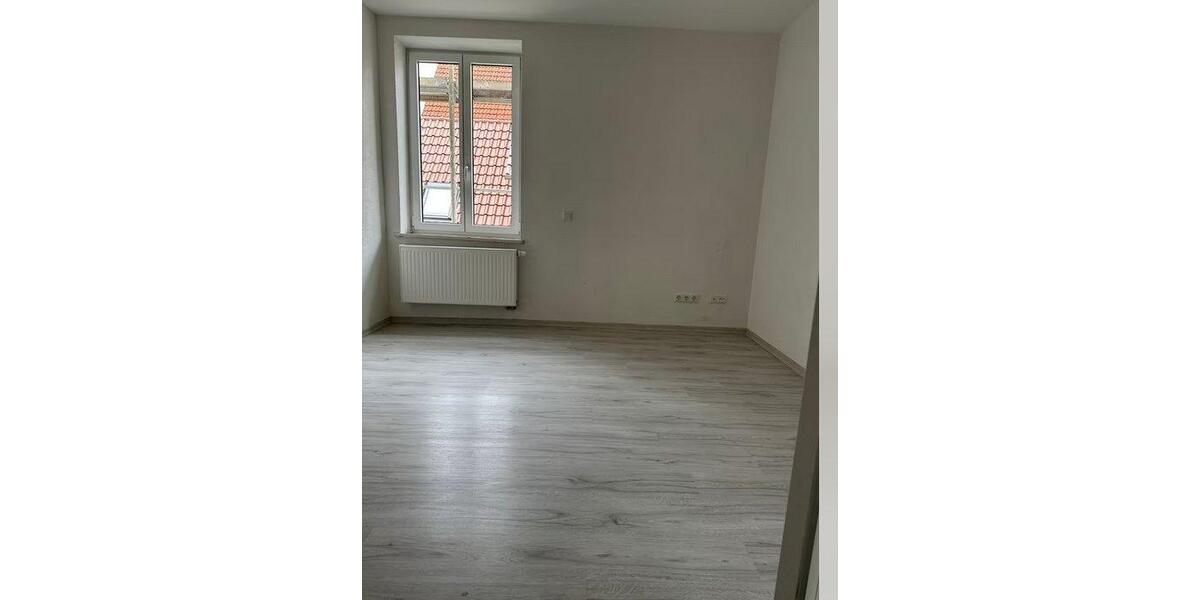 Etagenwohnung Ichenhausen - 3 Zimmer, 89 m&sup2;, 1.100&euro; | Angebot:26476765