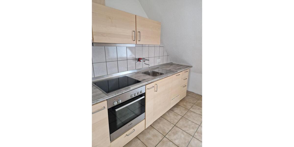 Dachgeschoßwohnung Ulm Donautal - 3 Zimmer, 88 m&sup2;, 900&euro; | Angebot:24813407